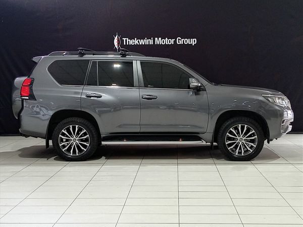 2022-Toyota-Land-Cruiser-Prado-28-GD-VX-L-Auto image:1
