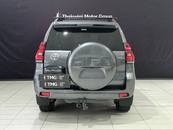 2022-Toyota-Land-Cruiser-Prado-28-GD-VX-L-Auto image:3
