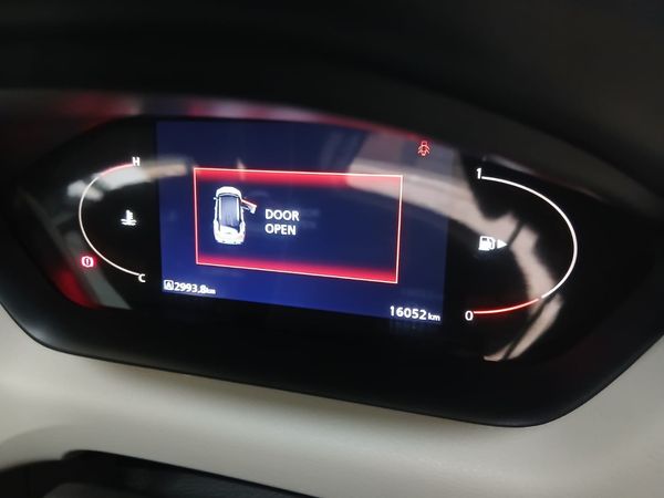 2024-Nissan-Magnite-10T-Acenta image:5