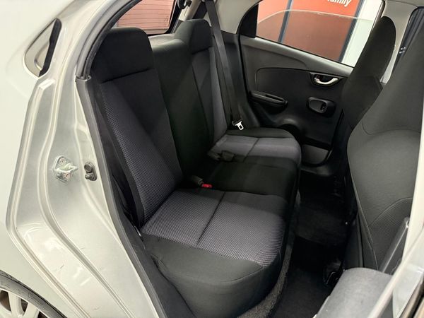 2014-Honda-Brio-12-Comfort-5-dr-Auto image:19