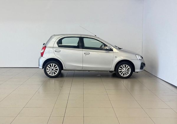 2019-Toyota-Etios-15-XS-5-dr image:9