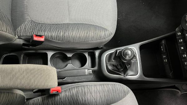 2025-Kia-Pegas-14-LX image:16