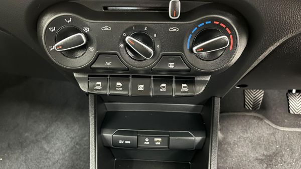 2025-Kia-Pegas-14-LX image:20