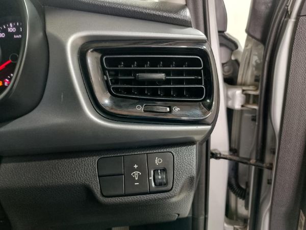2024-Kia-Rio-14-LS-5-dr image:14