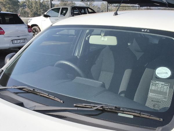 2025-Toyota-Vitz-10 image:15