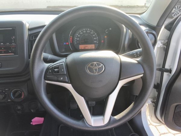 2025-Toyota-Vitz-10 image:7