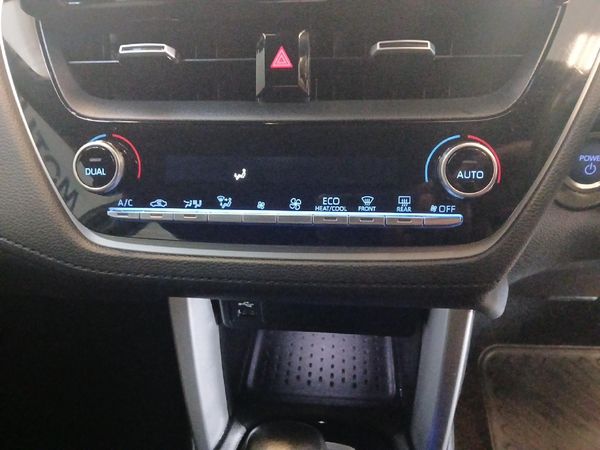 2024-Toyota-Corolla-Cross-18-XR-Hybrid image:14