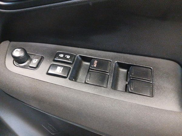 2025-Toyota-Urban-Cruiser-15-XR-Auto image:21