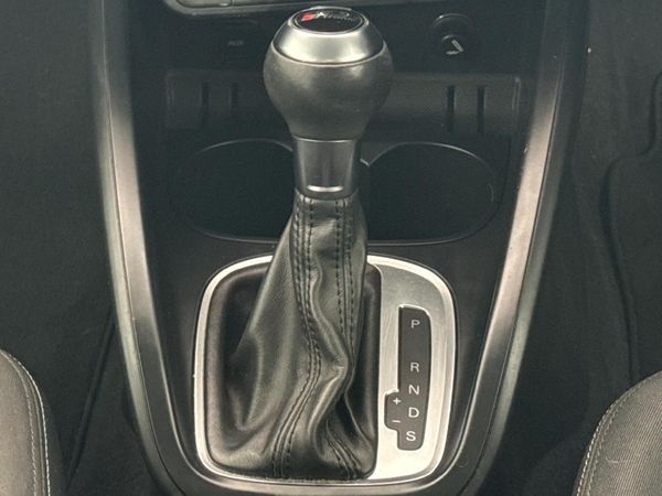 2012-Audi-A1-Sportback-14-TFSI-Ambition image:10