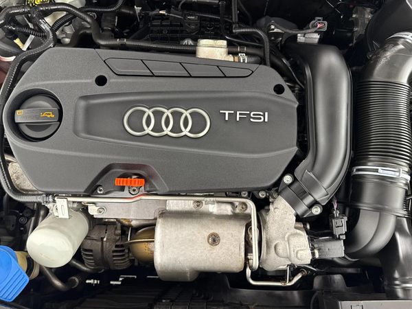 2012-Audi-A1-Sportback-14-TFSI-Ambition image:13