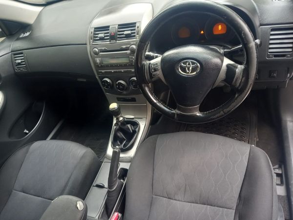 2012-Toyota-Corolla-16-Professional image:7