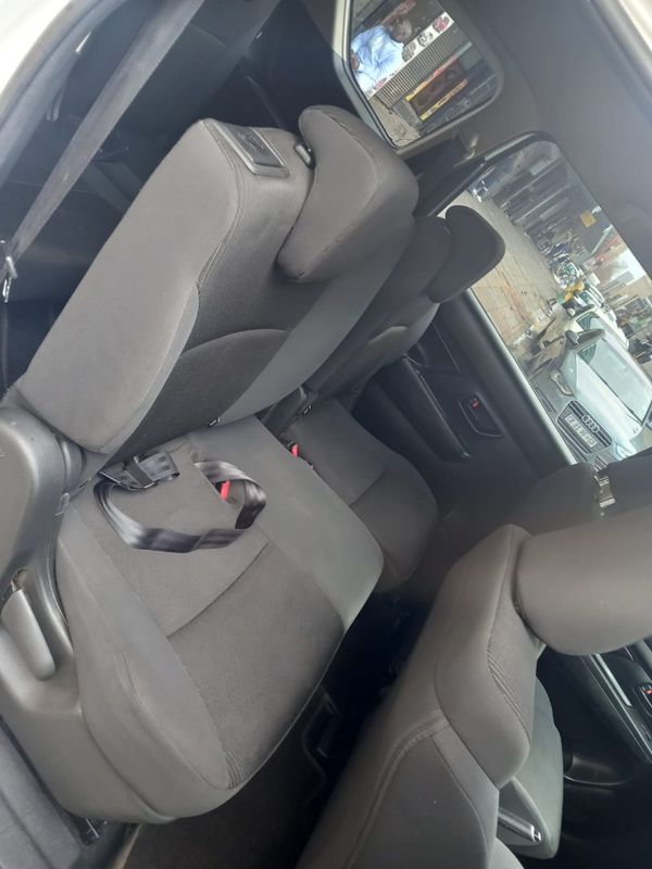 2025-Suzuki-Ertiga-15-GA image:8