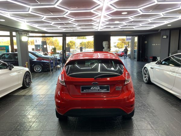 2016-Ford-Fiesta-16-TDCi-Trend-5-dr image:5