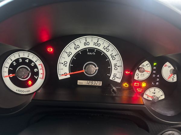 2013-Toyota-FJ-Cruiser-40-V6 image:7