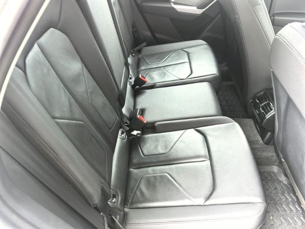 2022-Audi-Q3-20-TFSI-quattro-Auto-S-Line-40-TFSI image:11