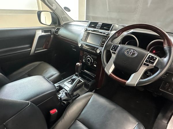2016-Toyota-Land-Cruiser-Prado-30-TDI-VX-Auto image:9