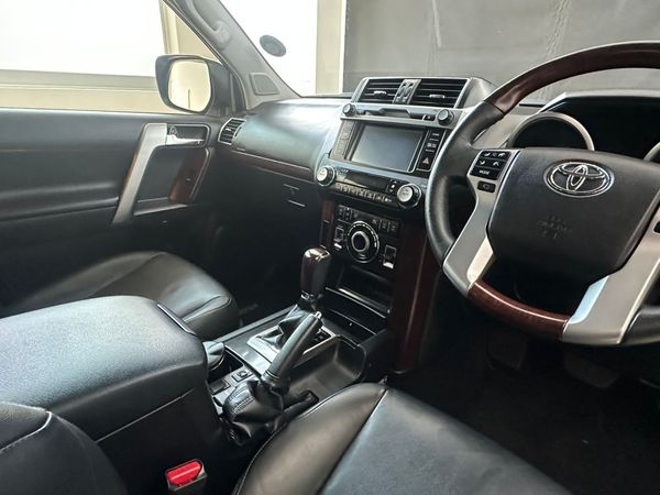 2016-Toyota-Land-Cruiser-Prado-30-TDI-VX-Auto image:10