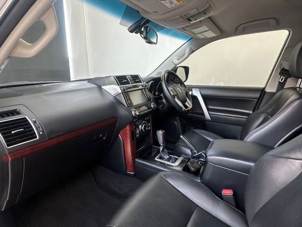2016-Toyota-Land-Cruiser-Prado-30-TDI-VX-Auto image:13