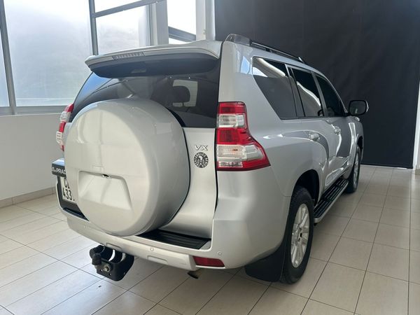 2016-Toyota-Land-Cruiser-Prado-30-TDI-VX-Auto image:5
