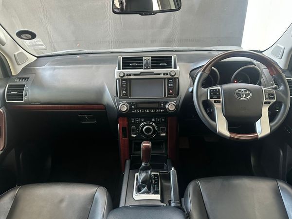 2016-Toyota-Land-Cruiser-Prado-30-TDI-VX-Auto image:8