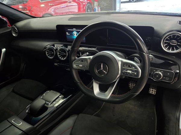 2022-Mercedes-Benz-A-Class-A200-AMG-AUTO image:12