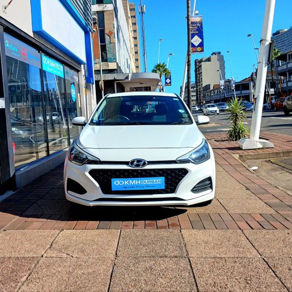 2021-Hyundai-i20-12-Motion image:1