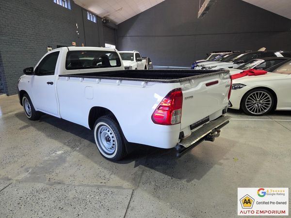 2023-Toyota-Hilux-24-GD-S-Single-Cab image:9