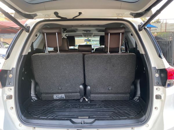 2020-Toyota-Fortuner-28-GD-6-Epic-Auto image:7