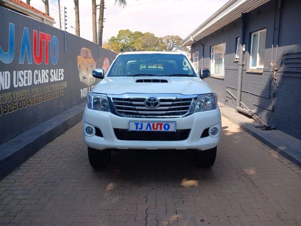 2011-Toyota-Hilux-30-D-4D-Raider-Xtra-Cab image:1