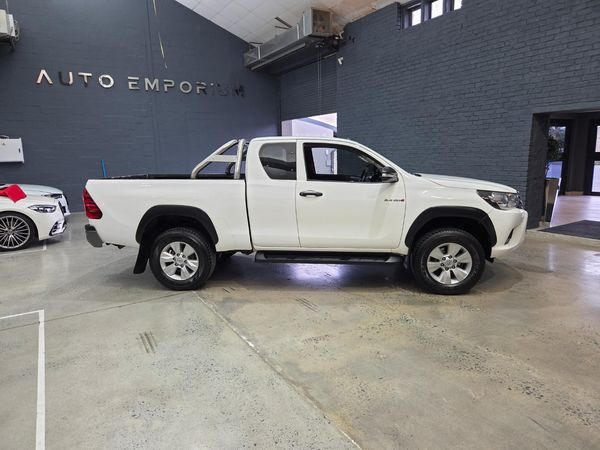 2018-Toyota-Hilux-24-GD-6-Raised-Body-SRX-Extended-Cab image:5