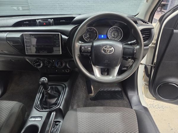 2018-Toyota-Hilux-24-GD-6-Raised-Body-SRX-Extended-Cab image:6