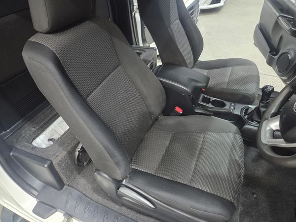 2018-Toyota-Hilux-24-GD-6-Raised-Body-SRX-Extended-Cab image:8