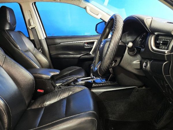 2021-Toyota-Fortuner-24-GD-6-Raised-Body-Auto image:12