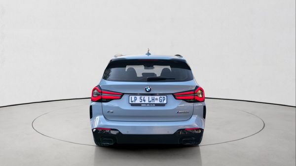 2024-BMW-X3-M40i image:3