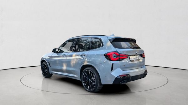 2024-BMW-X3-M40i image:8