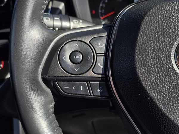 2024-Toyota-Corolla-Cross-18-XS image:11