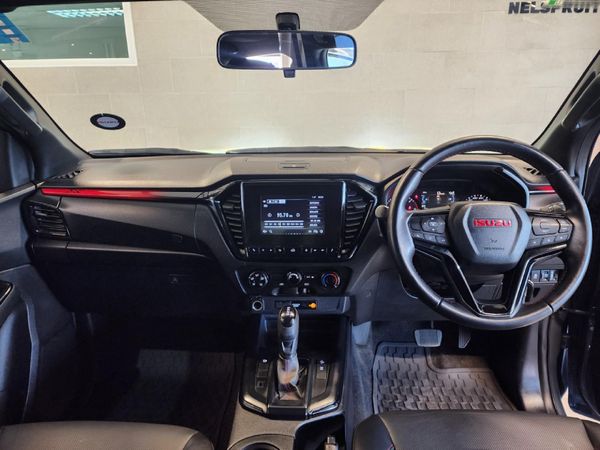 2024-Isuzu-D-Max-19-DDI-HR-X-Rider-Auto-Double-Cab image:11