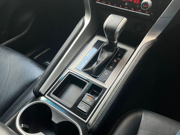 2022-Mitsubishi-Pajero-Sport-24D-Auto image:11