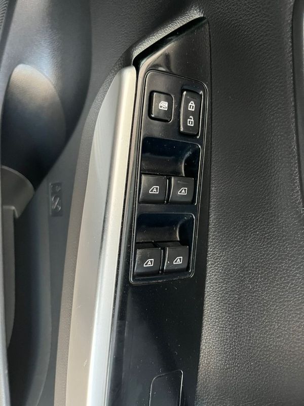 2022-Mitsubishi-Pajero-Sport-24D-Auto image:19