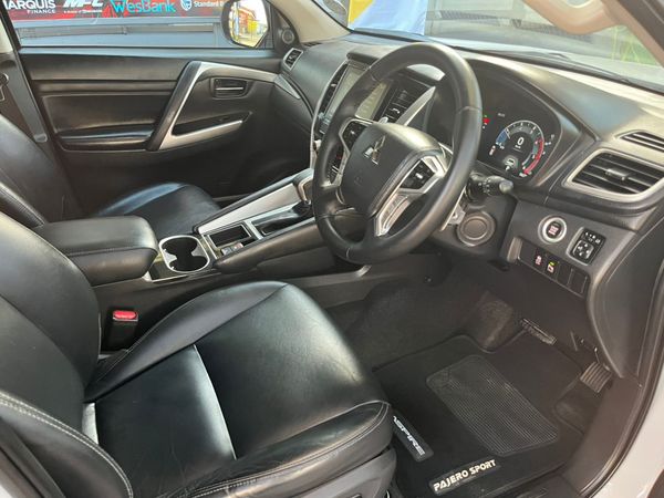 2022-Mitsubishi-Pajero-Sport-24D-Auto image:7