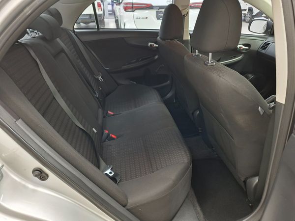 2012-Toyota-Corolla-16-Professional image:11