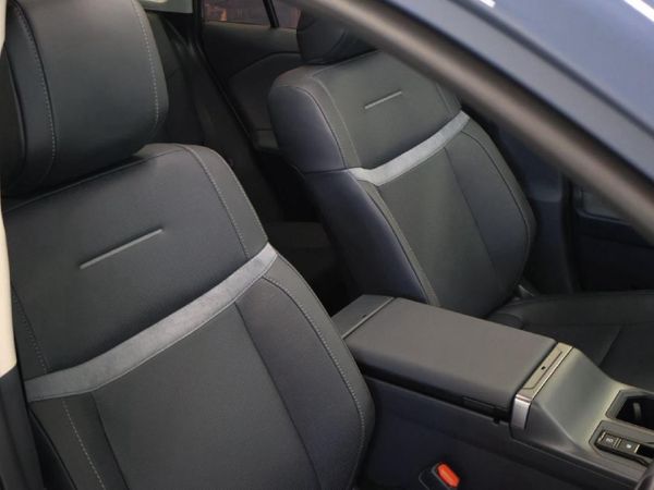2026-Toyota-RAV4-25-VX-Hybrid-CVT-Auto-E-Four image:10