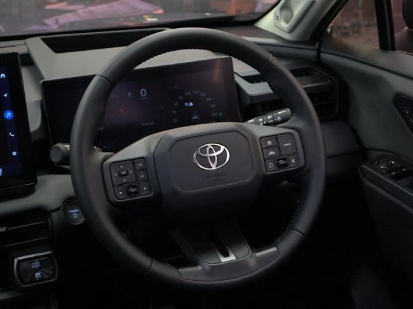 2026-Toyota-RAV4-25-VX-Hybrid-CVT-Auto-E-Four image:8