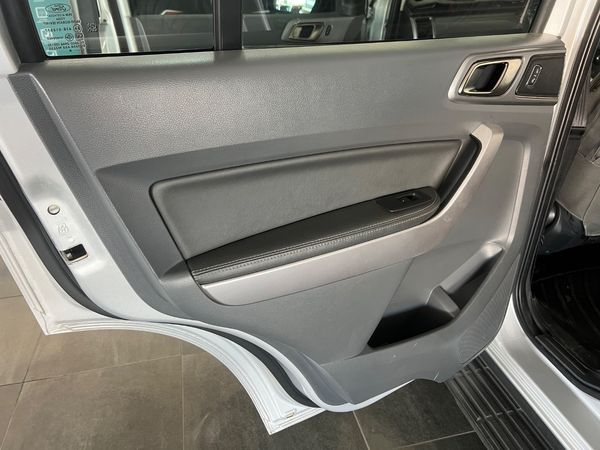 2019-Ford-Everest-32-TDCi-XLT-4x4-Auto image:13