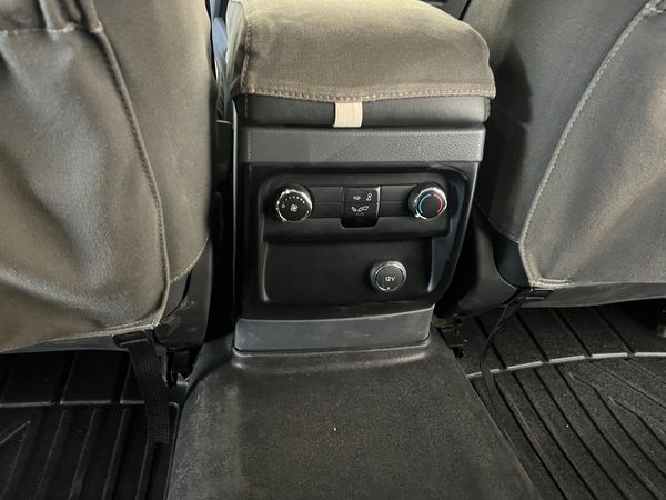 2019-Ford-Everest-32-TDCi-XLT-4x4-Auto image:29