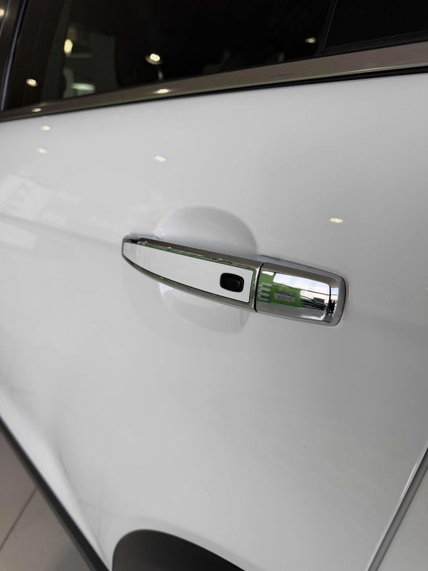 2015-Chevrolet-Captiva-24-LT-Auto image:11