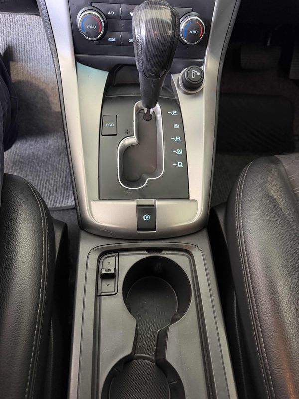2015-Chevrolet-Captiva-24-LT-Auto image:17