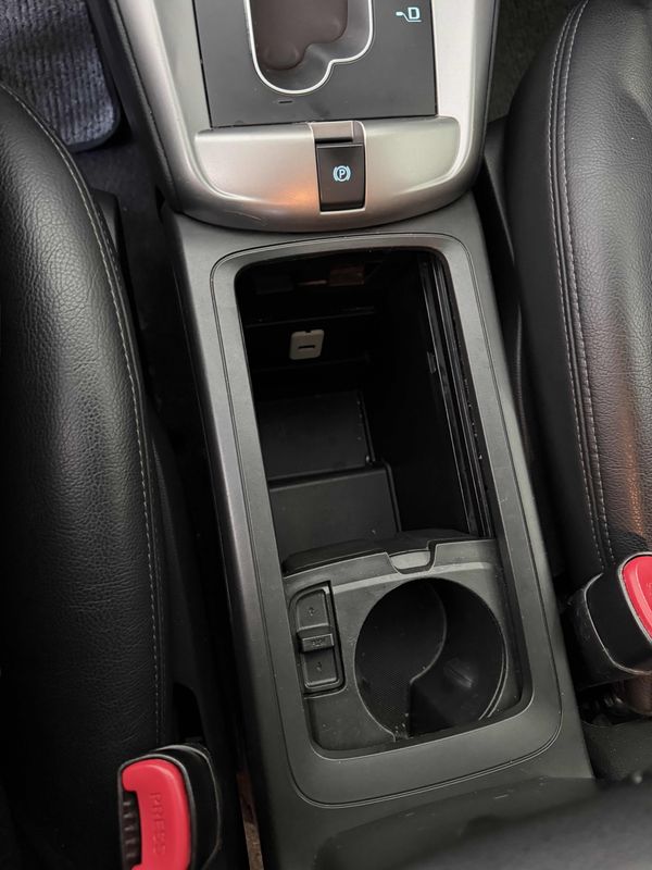 2015-Chevrolet-Captiva-24-LT-Auto image:23