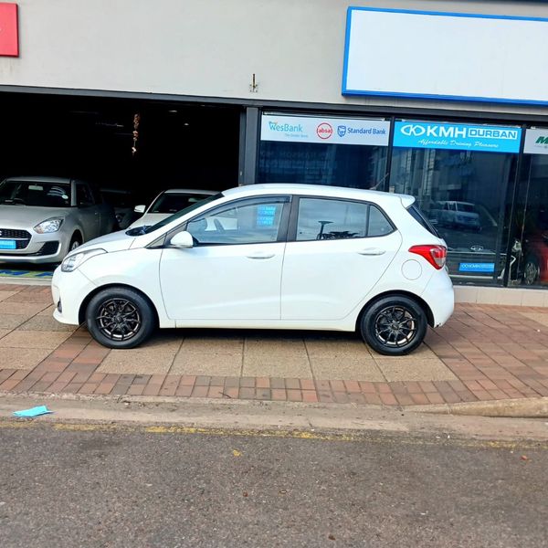 2019-Hyundai-Grand-i10-125-Fluid-Auto image:3