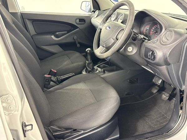 2016-Ford-Figo-14-TDCi-Ambiente image:9